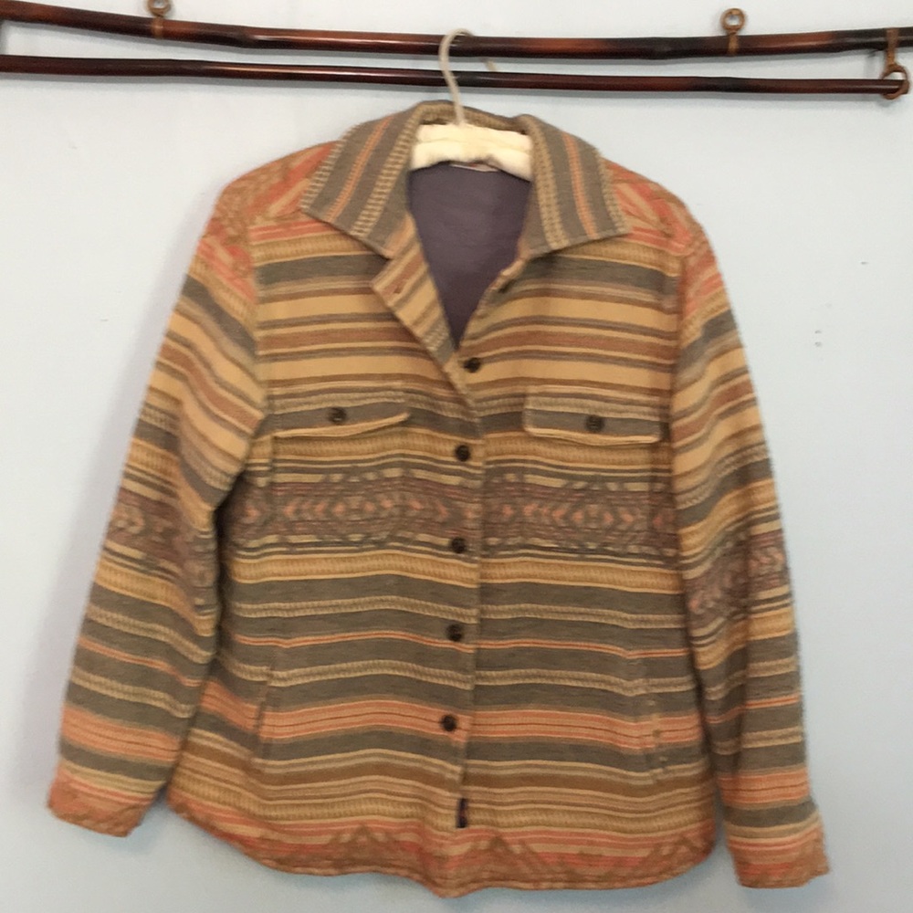 Quilted blanket style shirt-jacket for women
